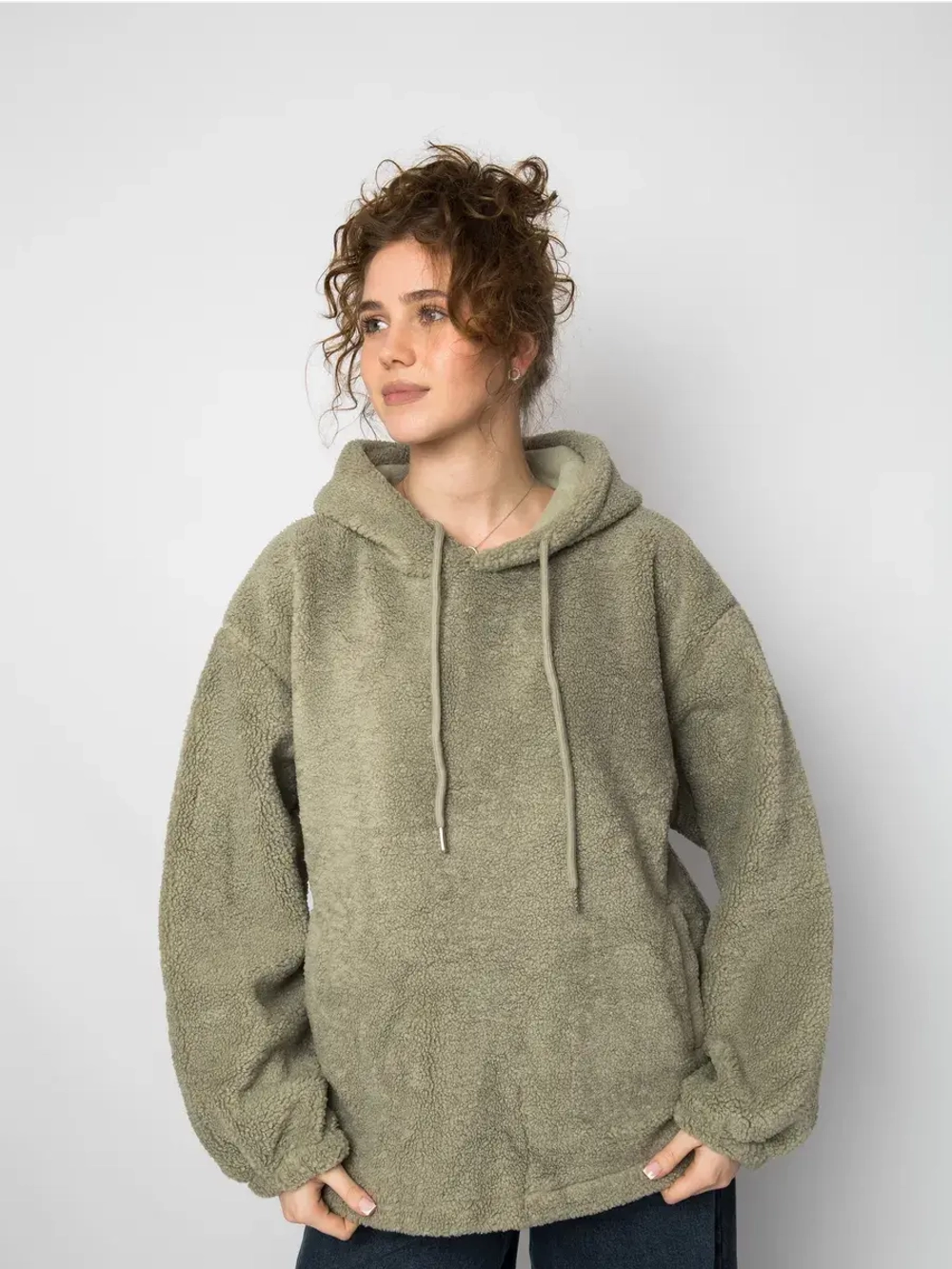 Толстовка плюшевая с капюшоном