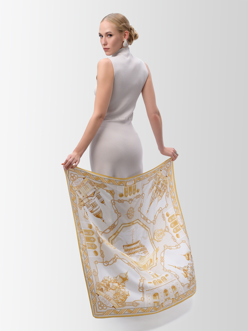 Платок «Реки России» бежевый 100% шёлк