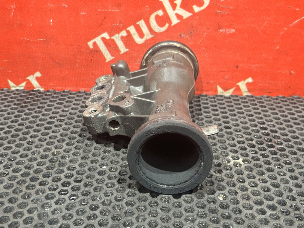 Патрубок клапана EGR 2019 г.