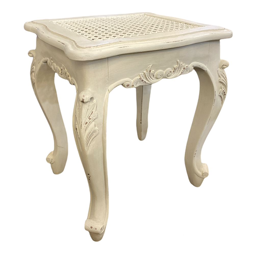 Столик бежевый резной