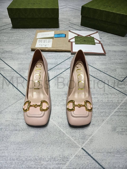Пыльно-розовые женские туфли Gucci Horsebit