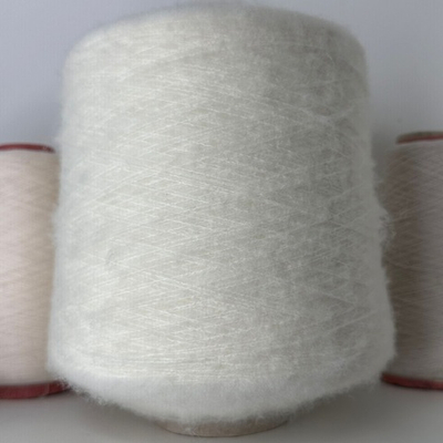 FOX UNITO - Lineapiu; 37% вспушенный меринос, 38% п/а, 24 п/с, 1% эластан; 750м/100гр; col. 201, цвет: белый; S718