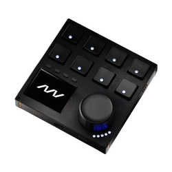 Intech Studio GRID3 VSN1 (экран справа)