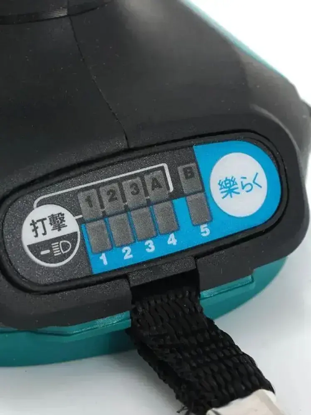 Ударный винтоверт, Действует как гаечный ключ и отвертка,18 В, без АКБ и ЗУ