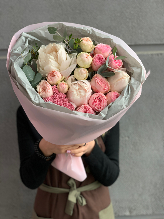 Букет цветов Воздушные пионы
