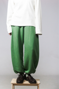 Брюки-бананы из футера без начеса "Трава"