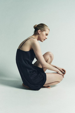 ZARA АТЛАСНОЕ МИНИ-ПЛАТЬЕ, МОРСКОЙ ЯРКО-СИНИЙ