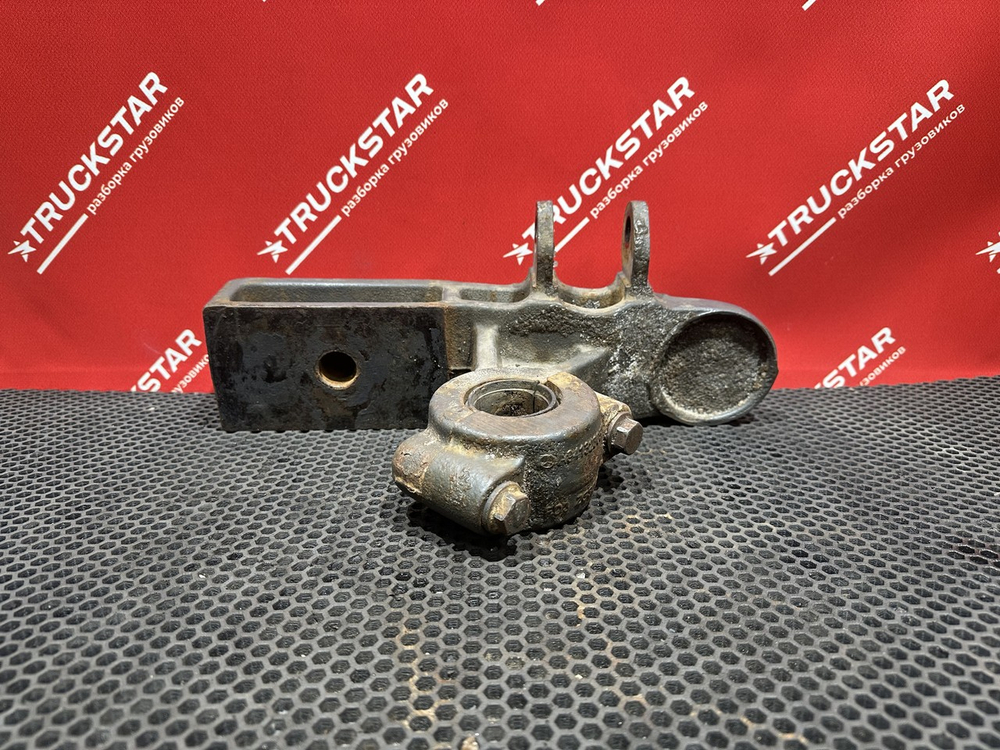 Кронштейн стабилизатора переднего правый