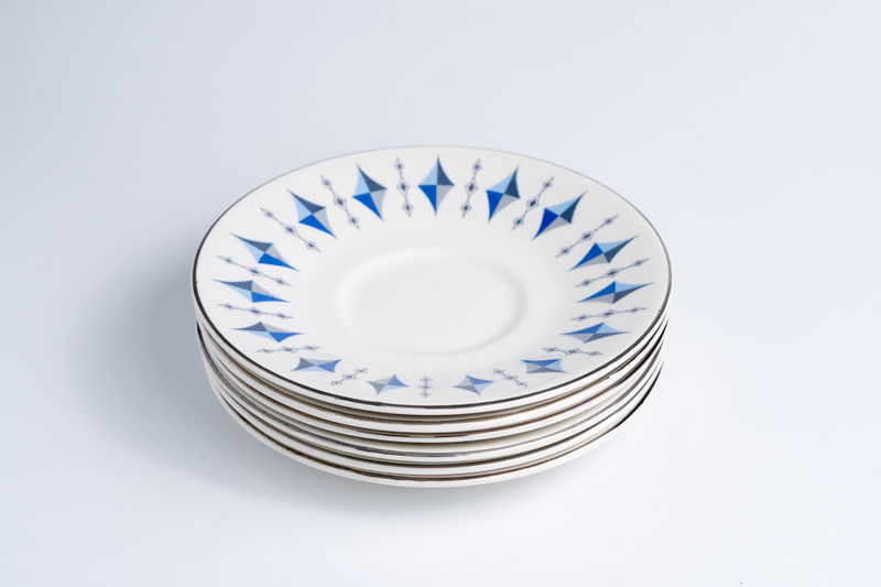 Шесть блюдец из кофейного сервиза Camelot