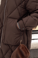 Пуховик средней длины с карманами