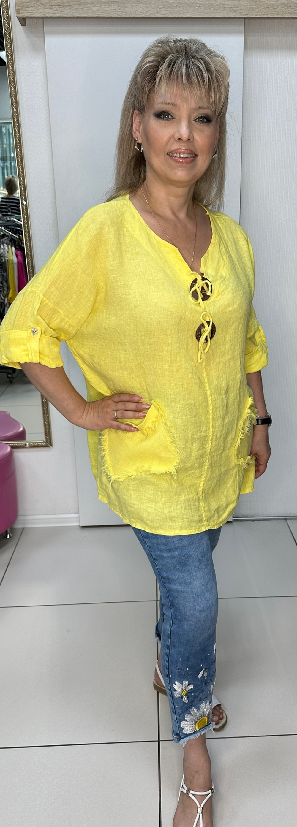 Льняная туника с 2-мя большими пуговками и кармашками