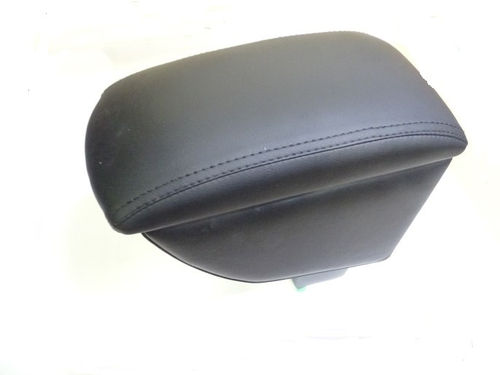 Бар подлокотник /Hyundai Solaris/ с 2010-2016 г. вставка в подстаканник LUX (Автоблюз)