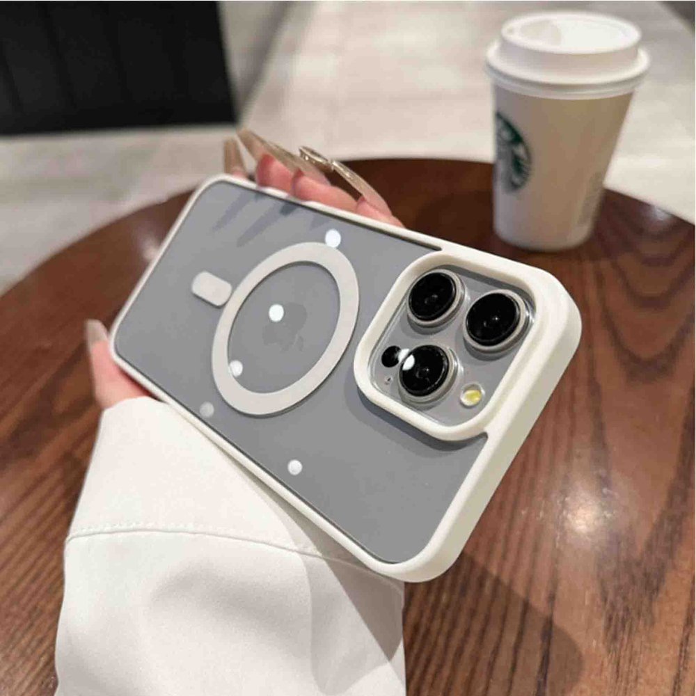 Чехол на iPhone 16 pro max Белый