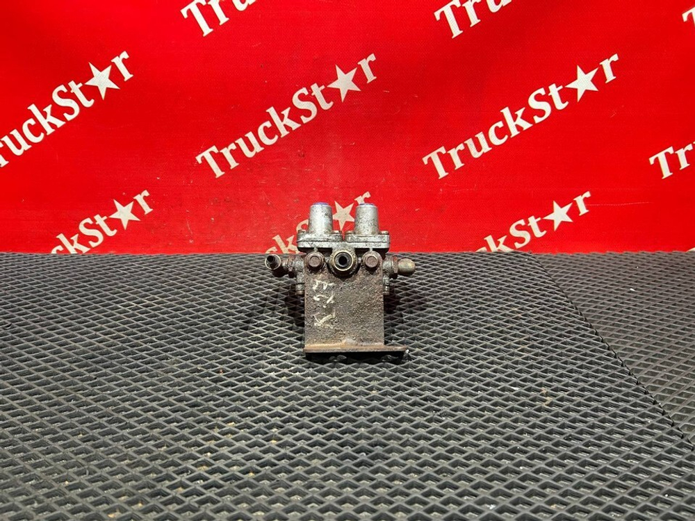 Кран защитный 4-х контурный