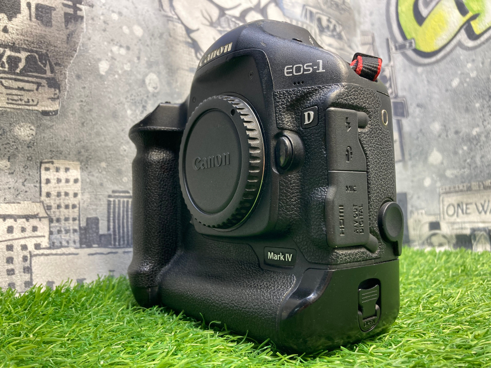 Canon EOS 1D Mark IV (334.000 кадров)