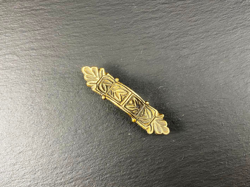 Фибула. Франки 8-9 в. (равноплечная)