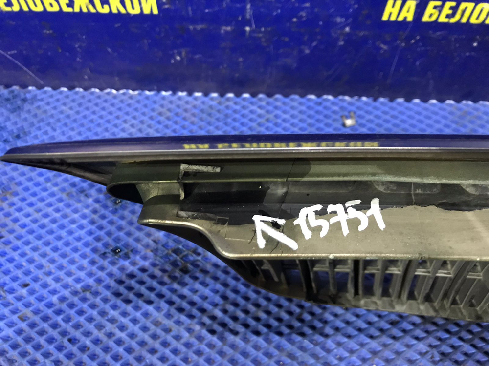 Решетка радиатора TOYOTA BREVIS 2001-2004