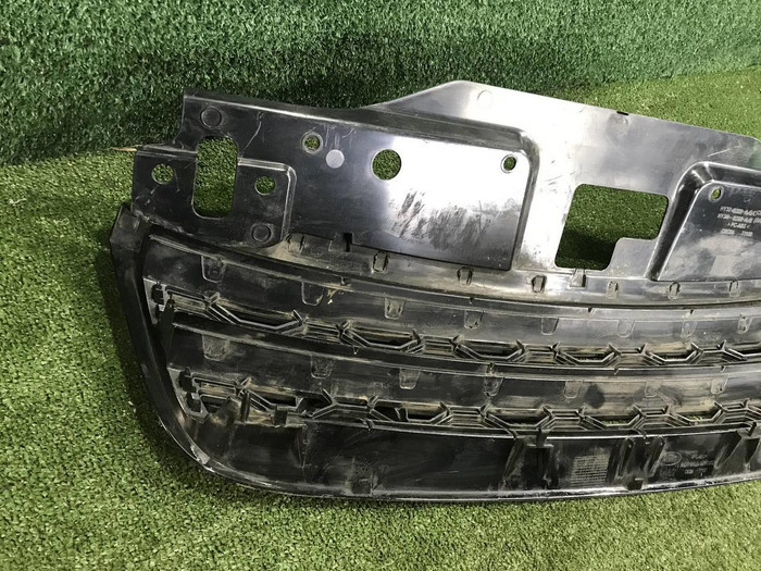 Решетка радиатора Land-Rover Discovery 5 L462 (2016-2021)