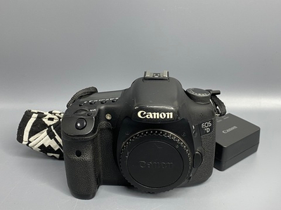 Canon EOS 7D