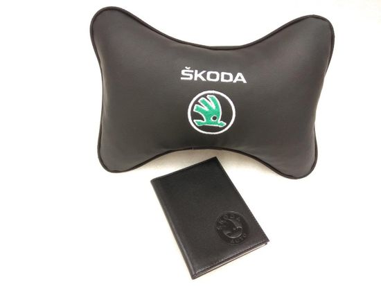 Подарочный набор автомобилисту "На каждый день" (подушка "косточка" + обложка для автодокументов)