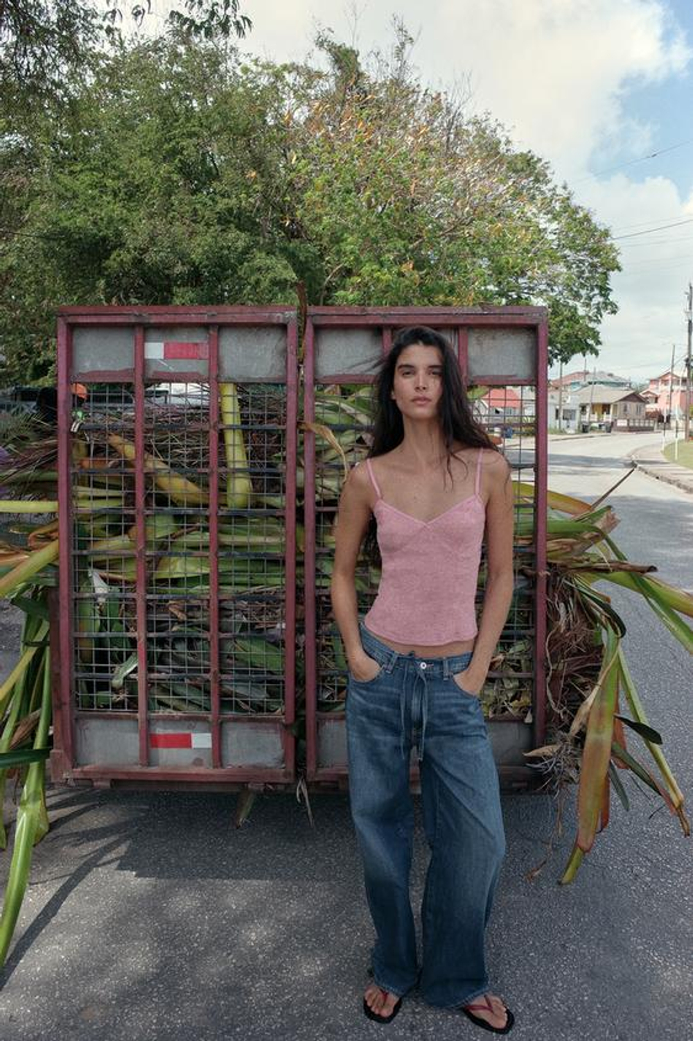 ZARA ДЖИНСЫ TRF RELAXED FIT СО СРЕДНЕЙ ПОСАДКОЙ, МОРСКОЙ СИНИЙ