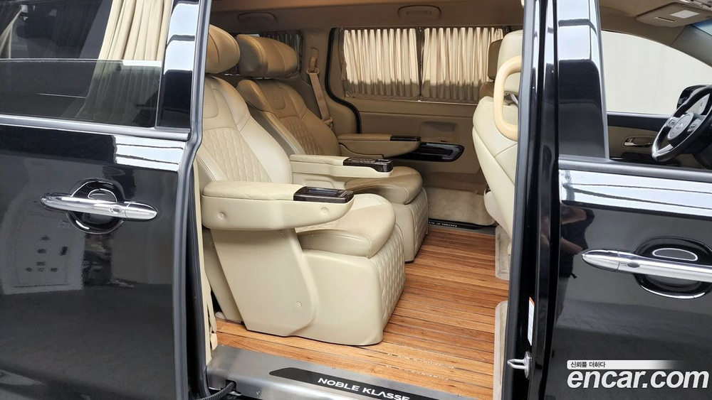 Kia The New Carnival (Sedona) Бензин 9-и местный 하이리무진(특장업체) (02.2020)