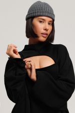 Платье с вырезом на груди макси