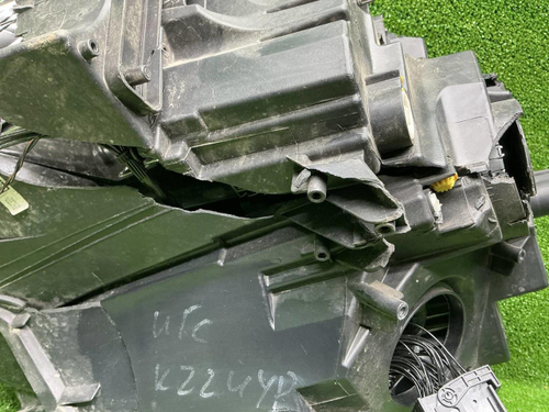 Битая Фара правая Skoda Karoq (2017-2021) LED