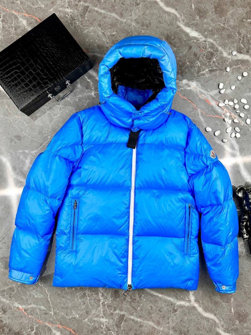Пуховик Moncler