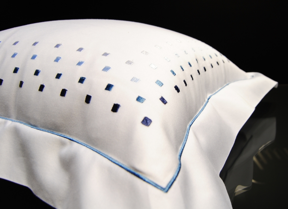 Наволочка для валика 15х40 Christian Fischbacher Luxury Nights Dancing Squares 560 синяя Швейцария