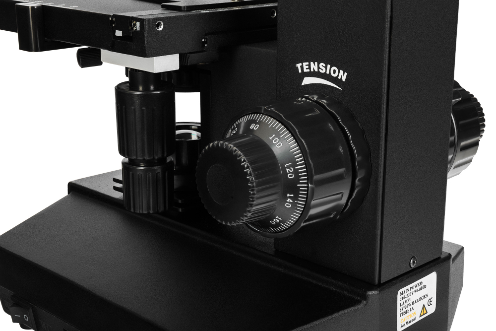 Микроскоп Levenhuk 890T, тринокулярный