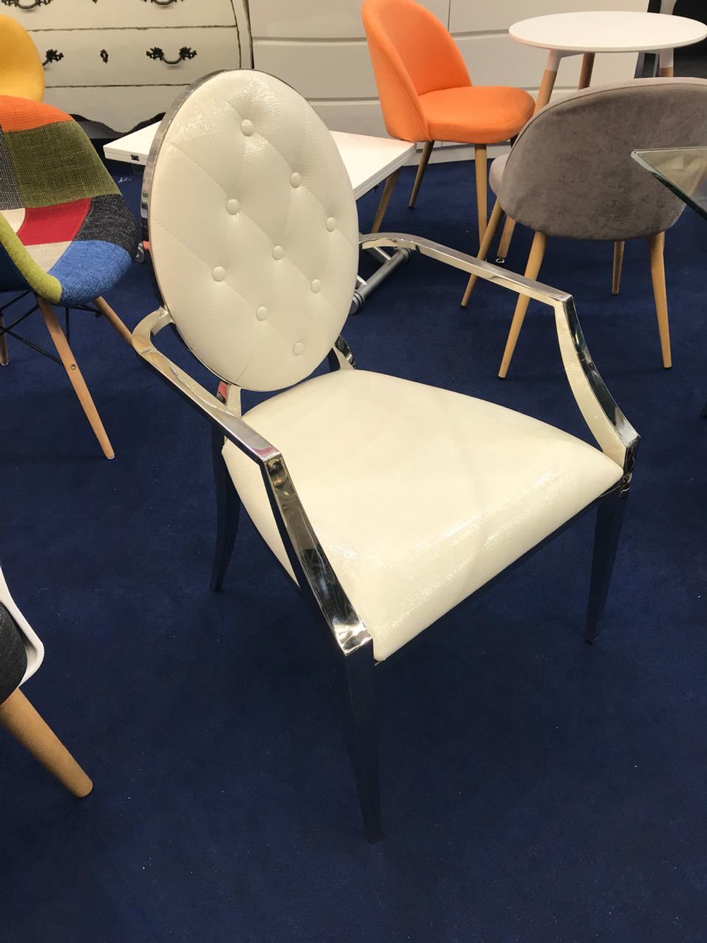 Стул Y110B белый