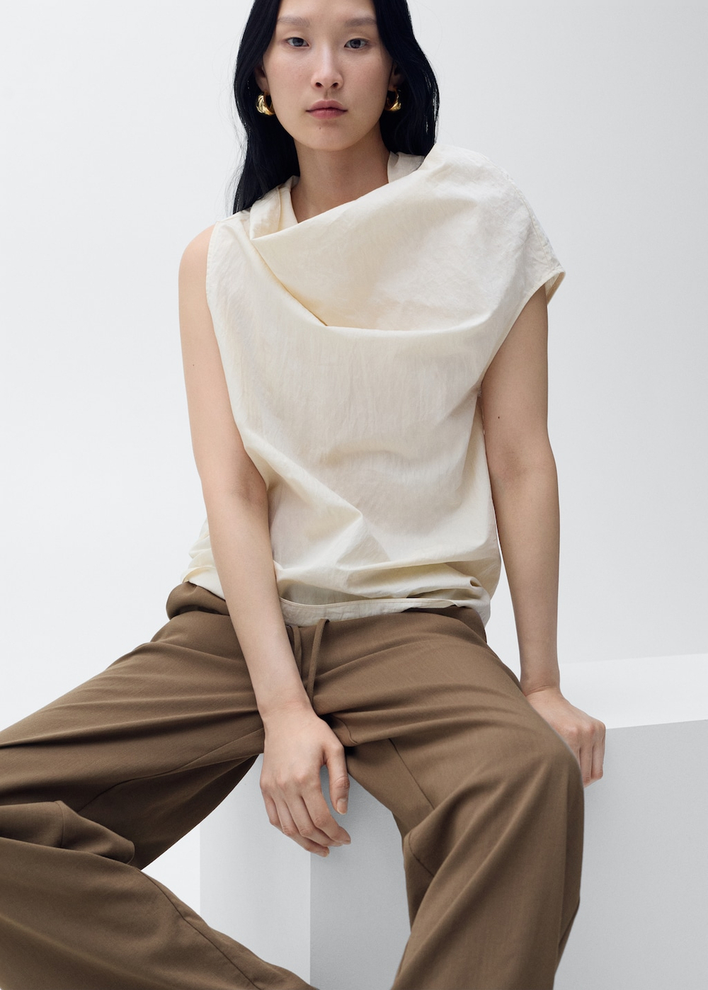 Прямые брюки с поясом