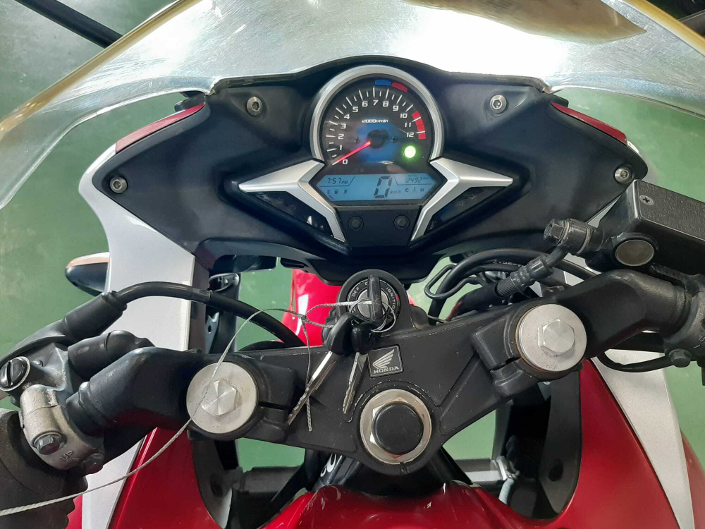 Honda CBR250R 042021