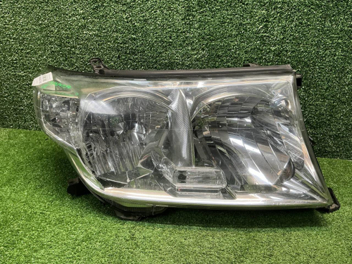 Фара правая Toyota Land Cruiser 200 07-12 галоген