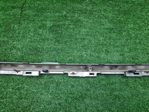 Накладка решетки радиатора Lexus NX 1 (2017-2021)