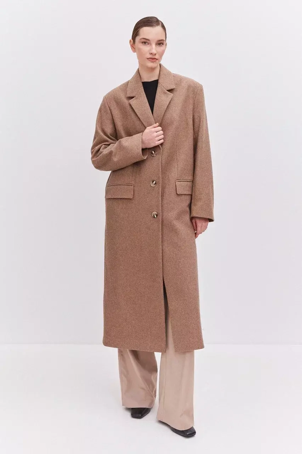 Пальто удлиненное женское бежевое