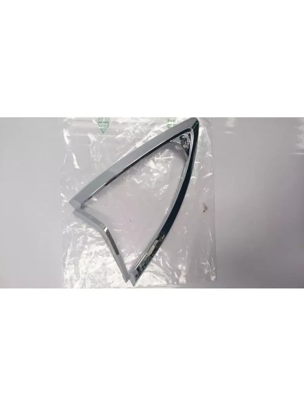 Рамка стекла поворотника Piaggo PG641483