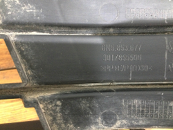 Решетка переднего бампера Volkswagen Polo 6 20-нв Б/У Оригинал 6N5853677