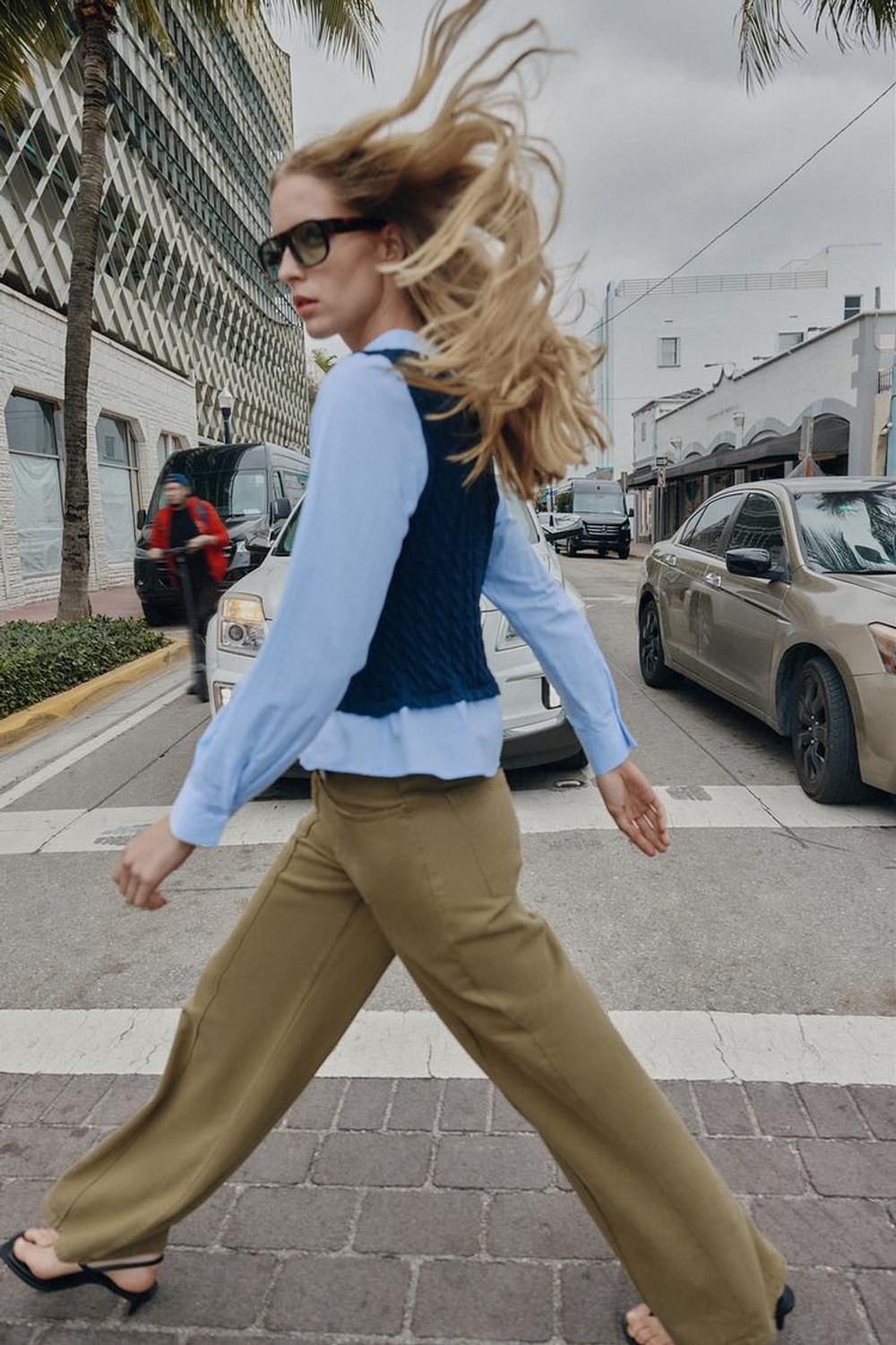 ZARA КОМБИНИРОВАННАЯ РУБАШКА ИЗ ПОПЛИНА, МОРСКОЙ СИНИЙ