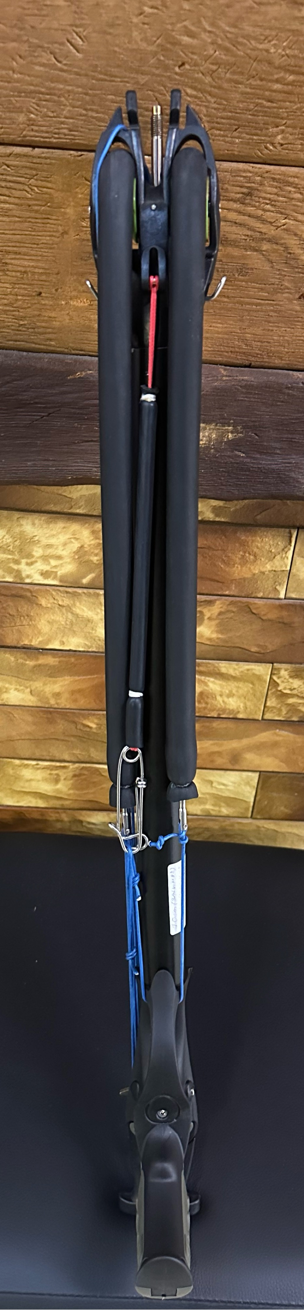 Роликовый арбалет для подводной охоты