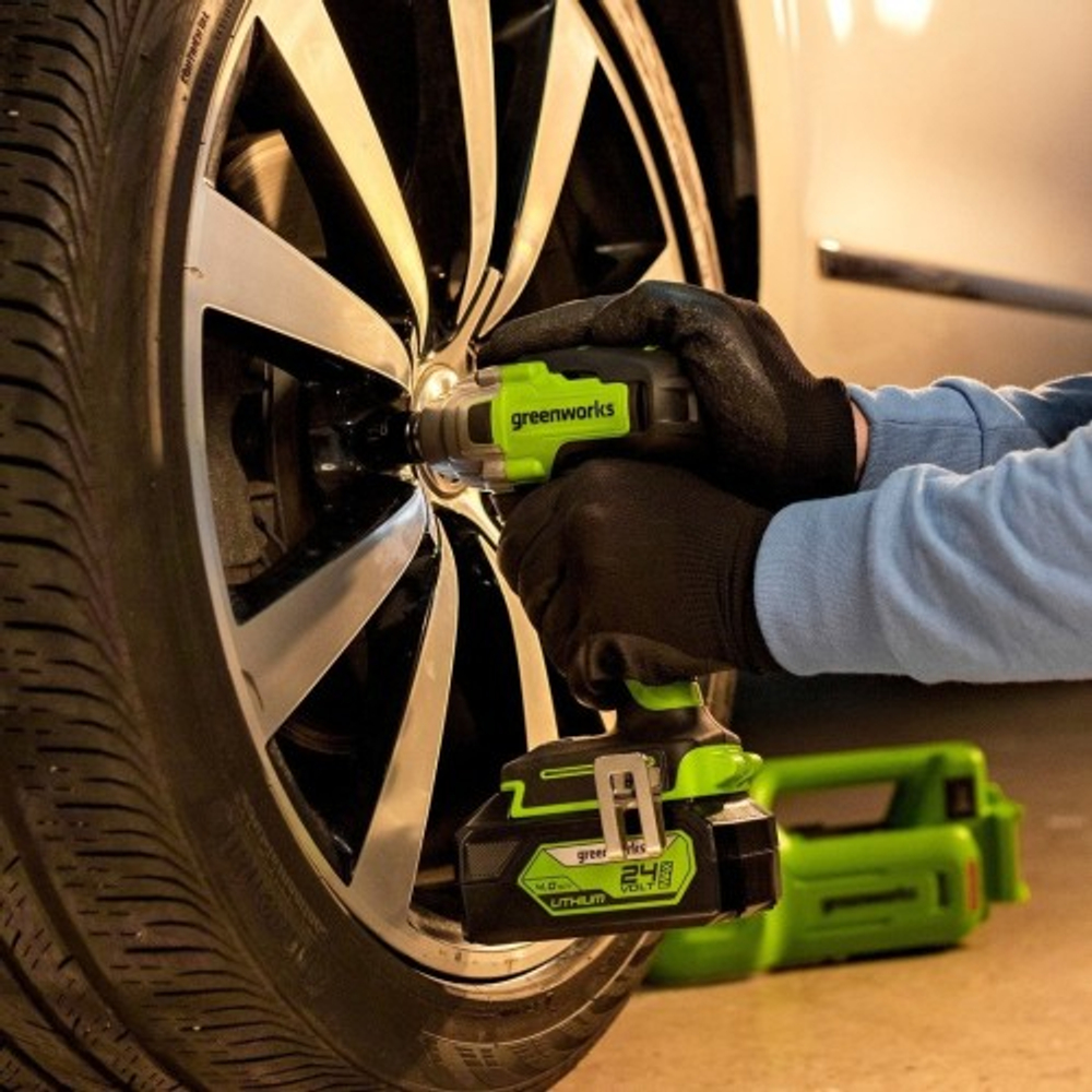 Гайковерт аккумуляторный GREENWORKS GD24IW400 ударный, 24V, АКБ 5Ач и ЗУ 3802907CUG