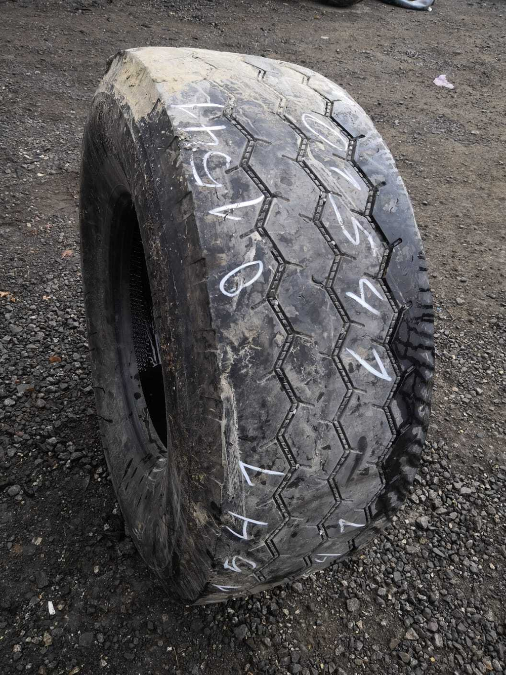 445/65RR22.5 Bridgestone M748 шина б/у