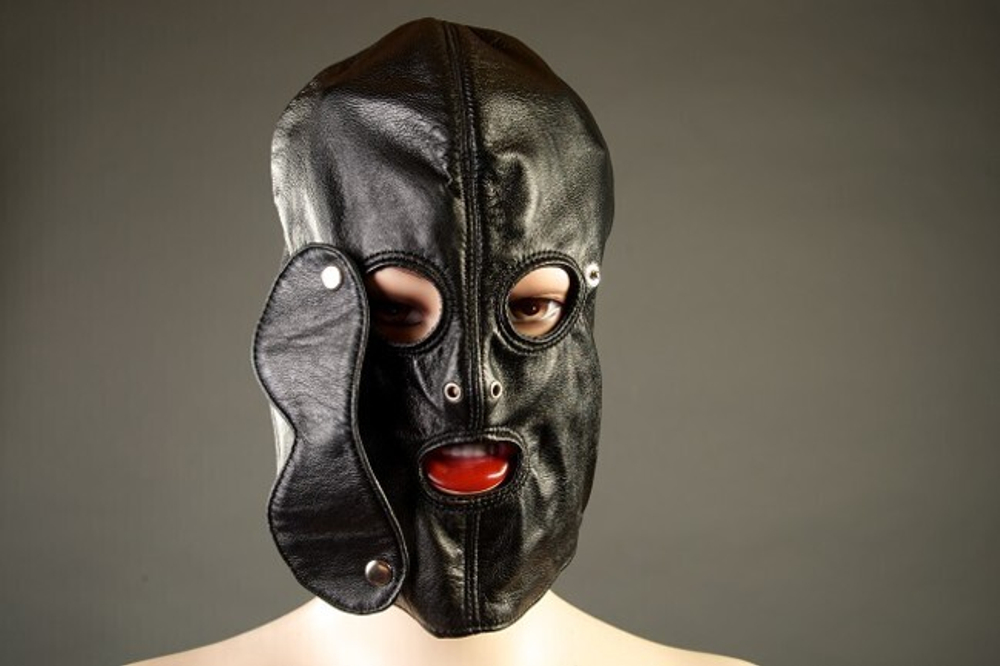 Шлем с шорами (Цвет: черный)