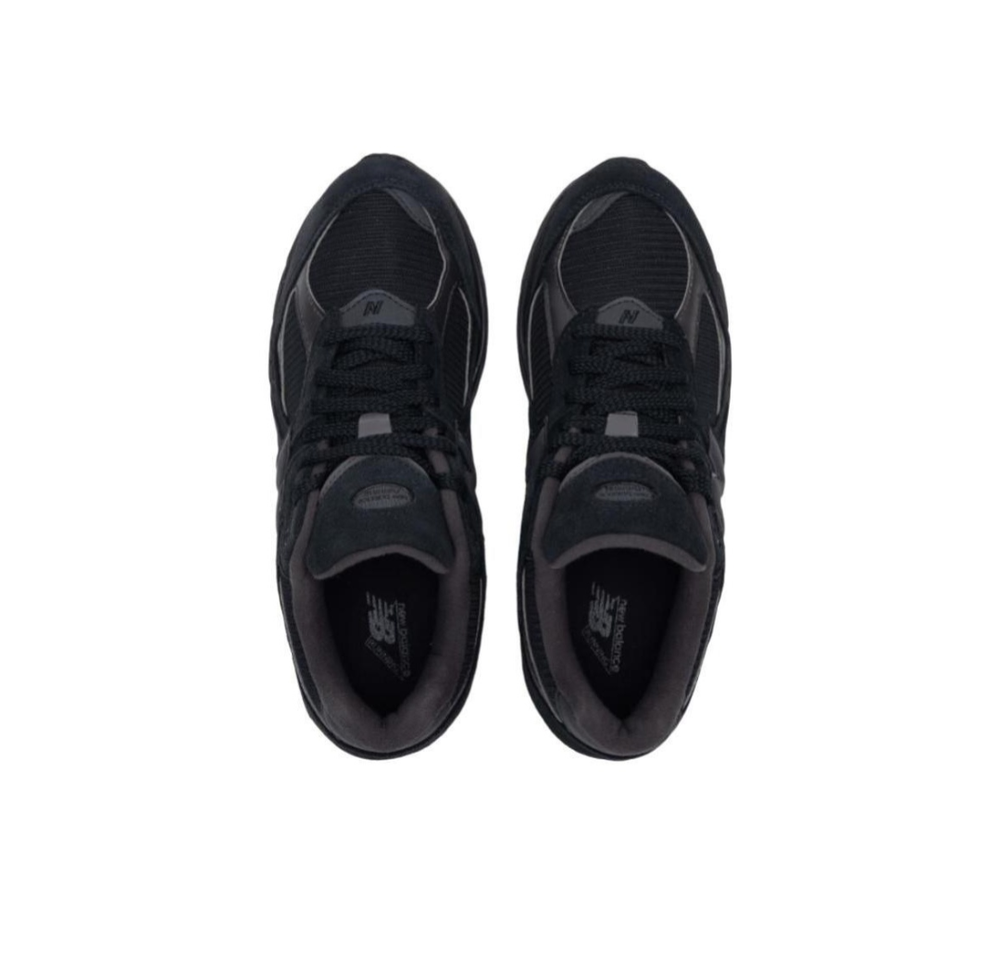Кроссовки New Balance 2002R 'Triple Black Suede' U2002RBL
