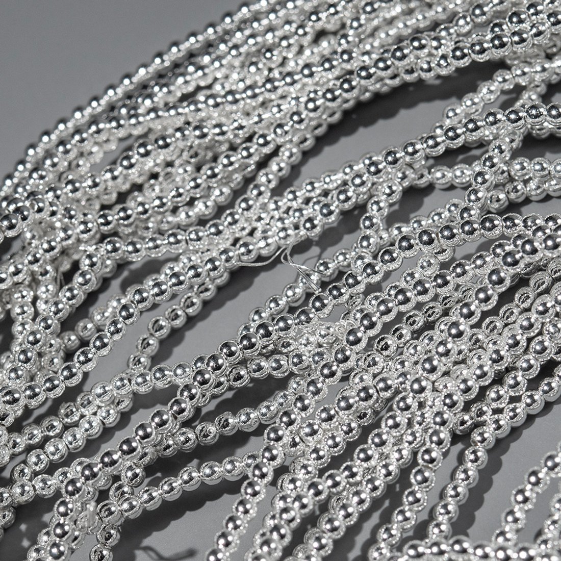 Гематин (гематит), оттенок "Серебристый", шар (разделитель) 2,5мм