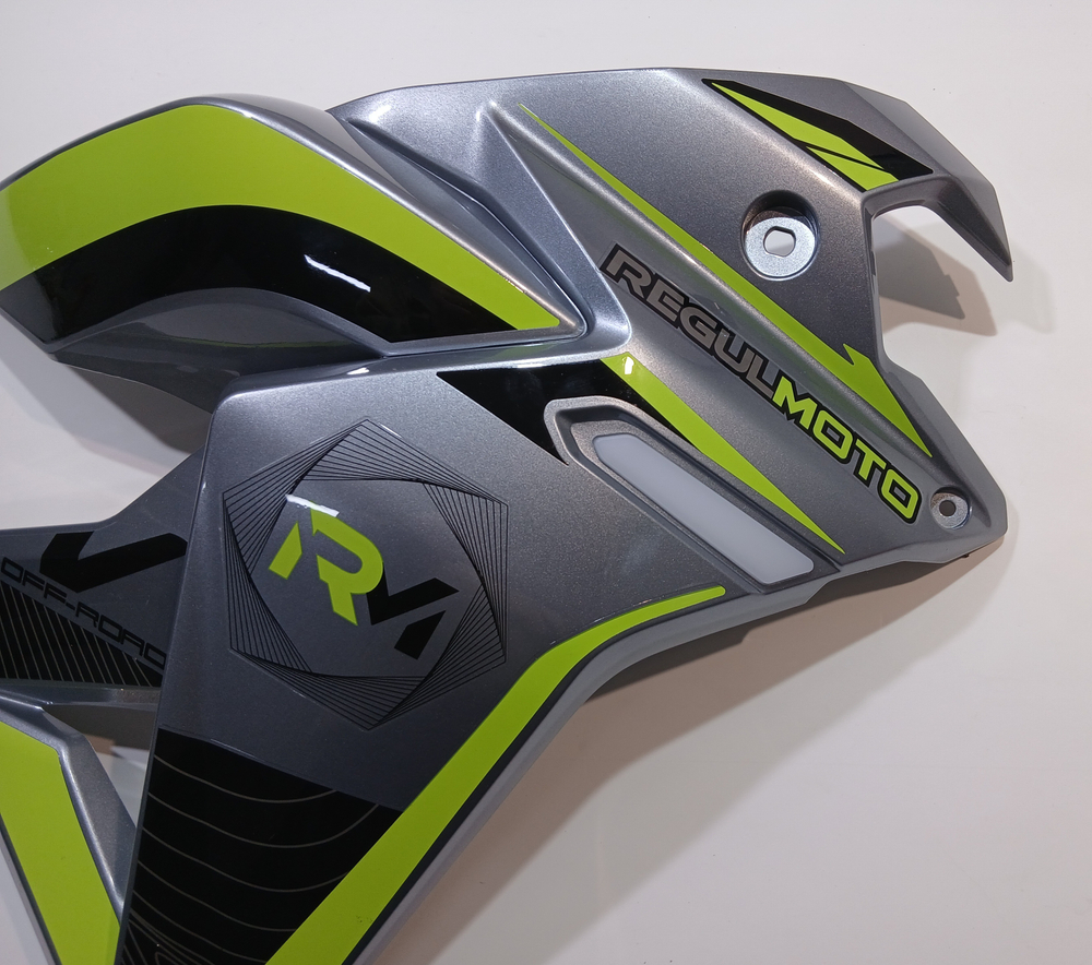 Пластик передний правый с ДХО REGULMOTO  ADV 300 OFF ROAD
