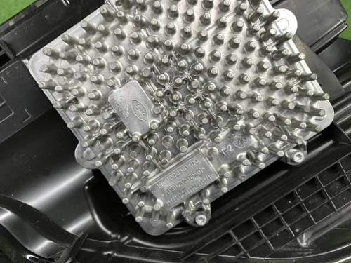 Фара правая Land-Rover Discovery Sport (19-нв) LED