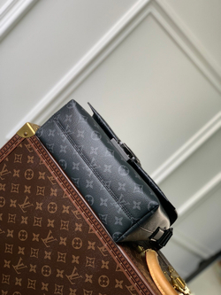 Louis Vuitton S-Cape Messenger Bag