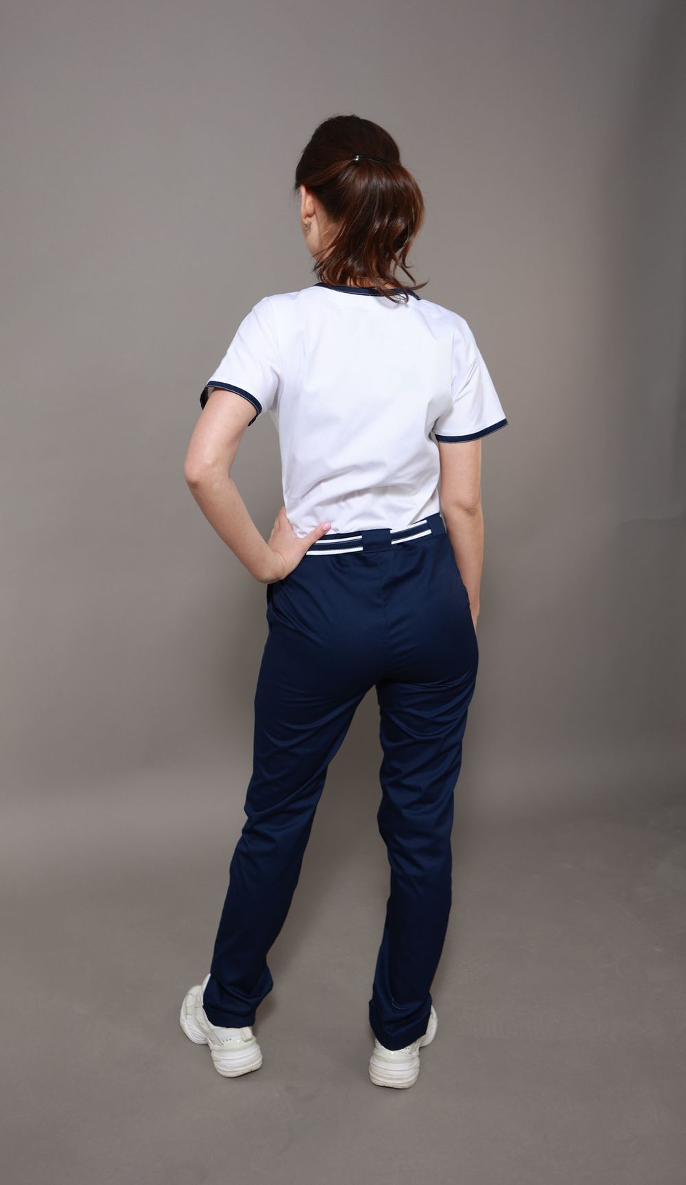 Комбинезон женский белый